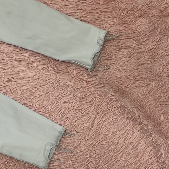 AMERICAN EAGLE OUTFITTERS - Size 0 - High Rise Jegging Crop - Distressed - Picture 5 of 14